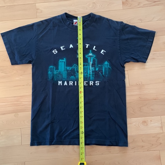Vintage Seattle Mariners Short Sleeved Cotton T-shirt - medium - Picture 4 of 4